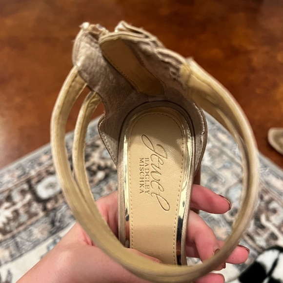 Jewel Badgley Mischka Nude Strap Block Heels - Size 6 - Picture 6 of 9